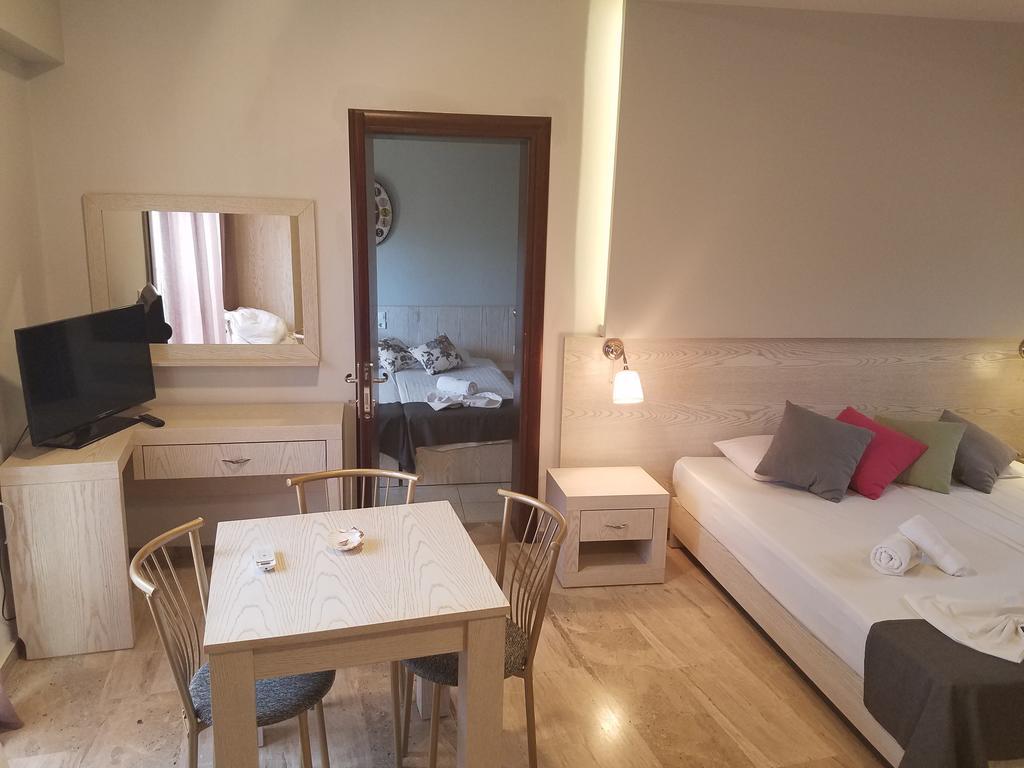 Attalos Apartments Agia Pelagia  Exterior foto